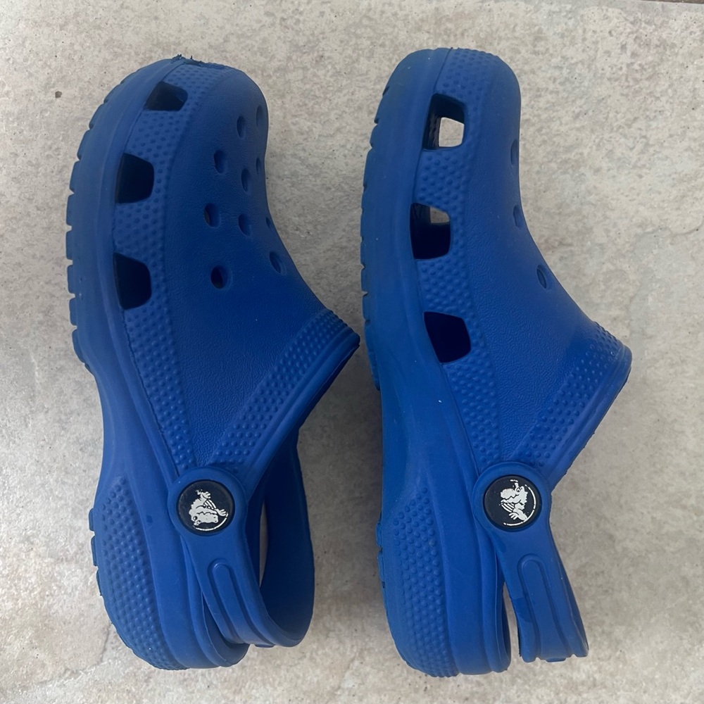 Blue Crocs - Picture 4 of 4